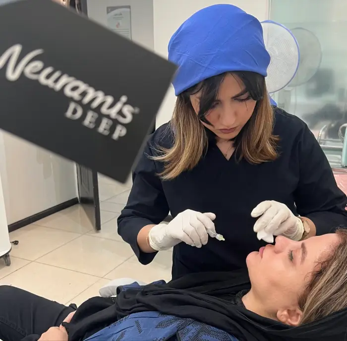 تزریق ژل چانه برای صورت گرد