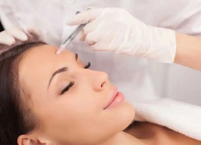 جوانسازی صورت بدون درد و نقاهت فقط با تزریق مزوژل در کرج